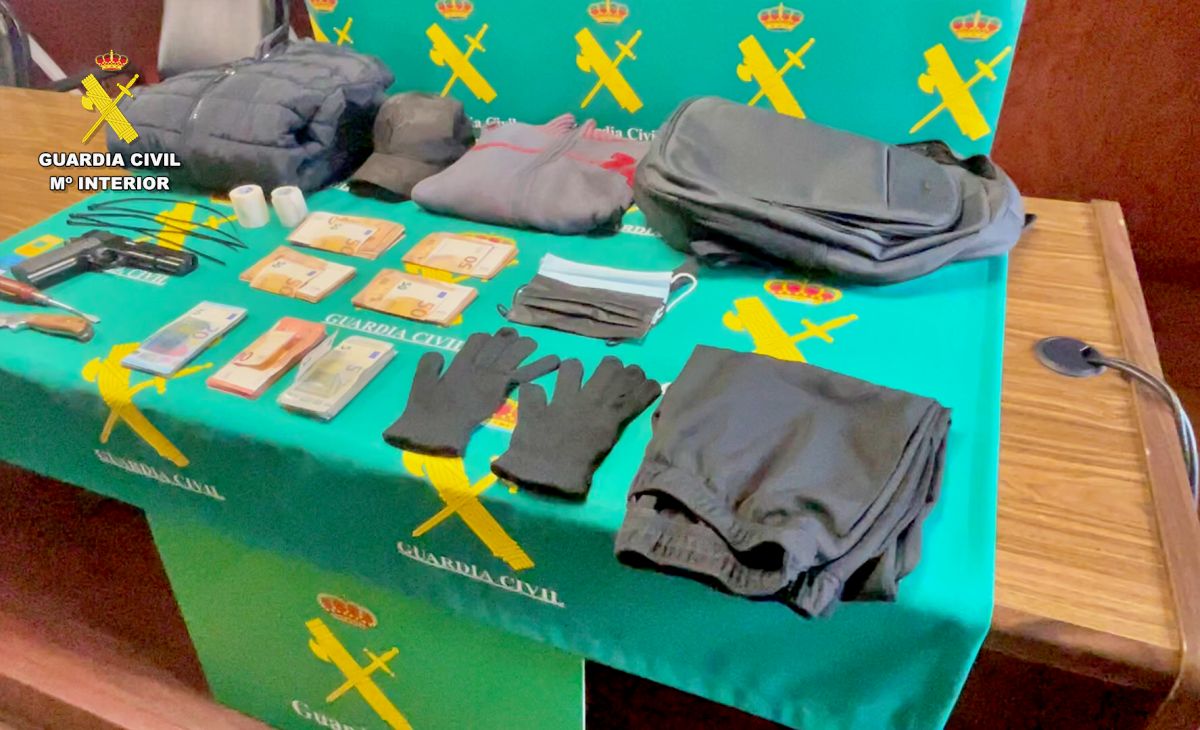 Detenido el autor de dos robos a punta de pistola en bancos de Toledo