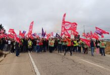 Un seguimiento de casi el 100 % en la primera huelga en Mahle en Motilla del Palancar