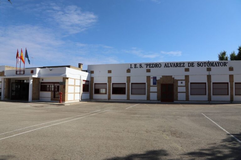 Satisfacción en Manzanares por el anuncio de Page sobre la reforma integral del IES ‘Sotomayor’