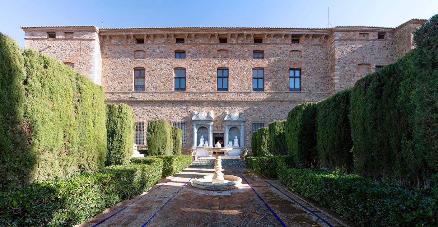 Viajar a Italia sin salir de Ciudad Real: el Palacio del Marqués de Santa Cruz, el Vaticano de la serie “30 Monedas”