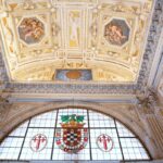 Viajar a Italia sin salir de Ciudad Real: el Palacio del Marqués de Santa Cruz, el Vaticano de la serie “30 Monedas”