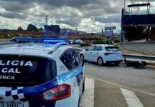 Herido un conductor tras chocar un turismo y un ciclomotor en Cuenca