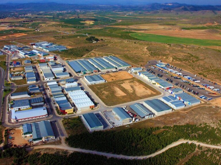 C-LM suma 256 nuevas empresas en septiembre, aunque 42 cerraron