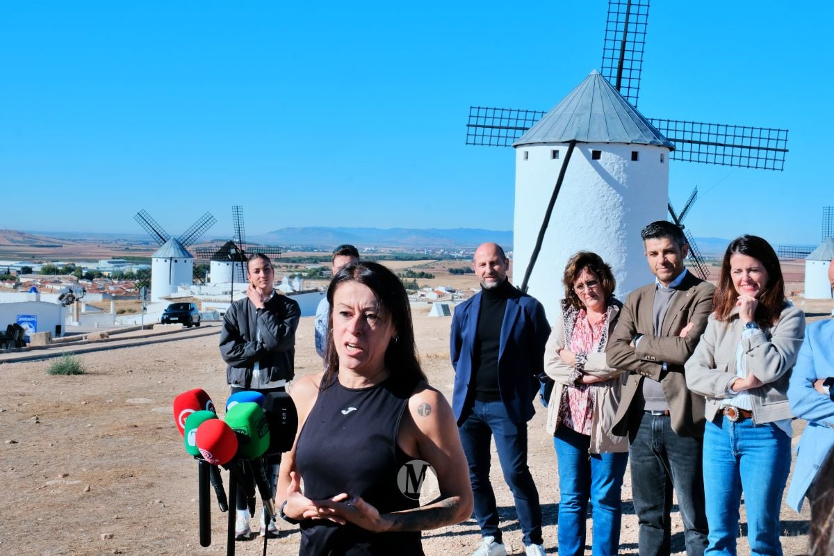 La carrera "Entre Molinos" recorrerá los paisajes cervantinos de La Mancha el 23 de noviembre