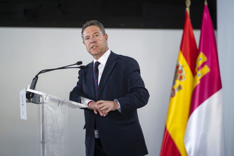 Page exigirá que la financiación se aborde sin «privilegios» para Cataluña: «Todas somos singulares»