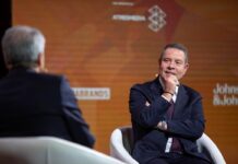 Page rechaza celebraciones «que no sean omnicomprensivas» por el 20N y reitera su intención de celebrar la transición