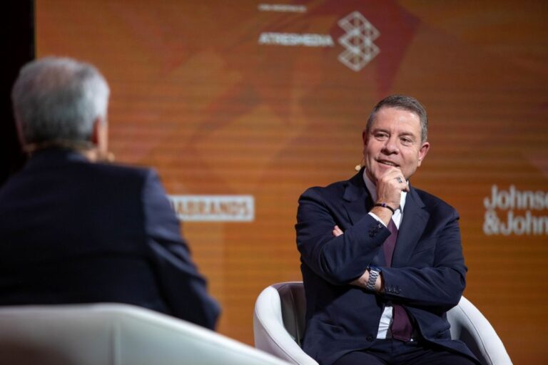Page rechaza celebraciones «que no sean omnicomprensivas» por el 20N y reitera su intención de celebrar la transición