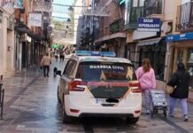 La Guardia Civil alerta sobre el método del «abrazo cariñoso», un tipo de hurto dirigido a personas mayores