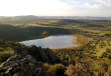 El volcán que se transformó en agua en Ciudad Real: la Laguna y Volcán de la Posadilla