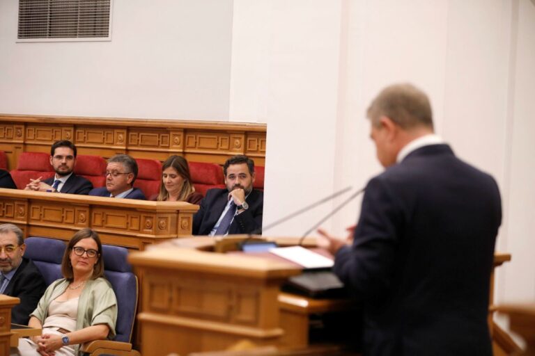 PP y Vox registran enmienda a la totalidad a los presupuestos de C-LM de 2026