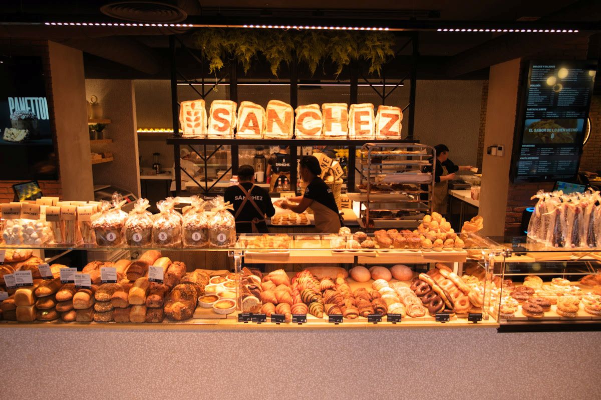 Sánchez inaugura su segundo Bakery Café en Alcázar de San Juan, reforzando su apuesta por la calidad artesanal