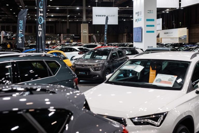 C-LM cierra noviembre con una subida del 2,6 % en la venta de turismos de ocasión