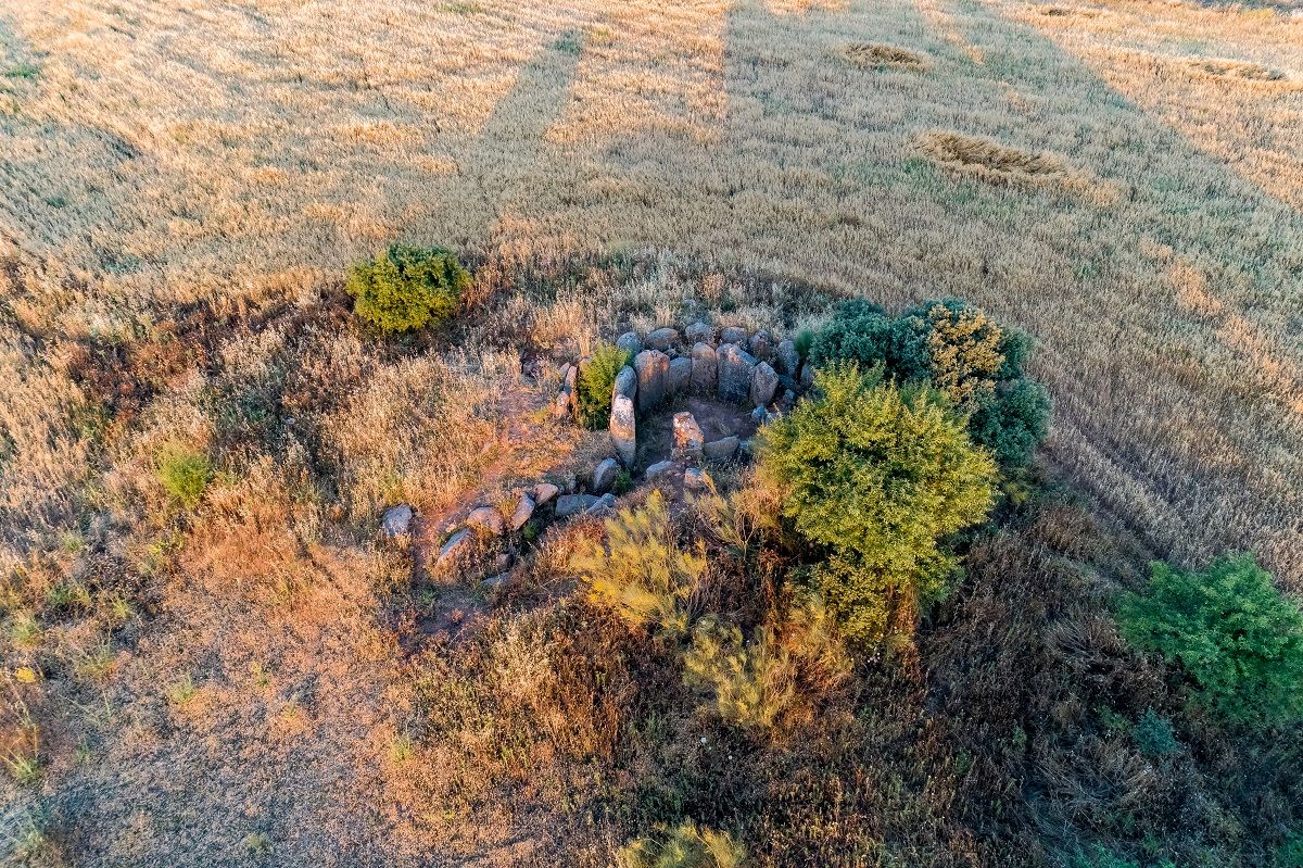 Parece un mensaje alienígena y está en Toledo: el dolmen de Azután