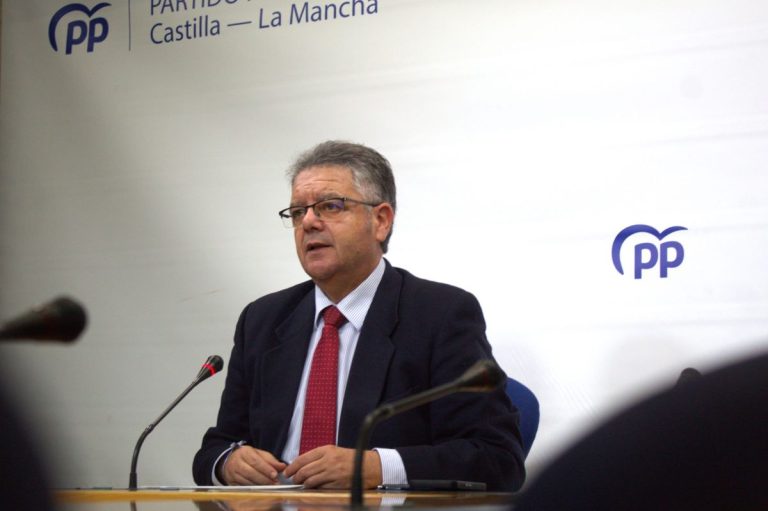 El PP asegura que «Page no es la solución, sino el gran problema de la sanidad» de C-LM