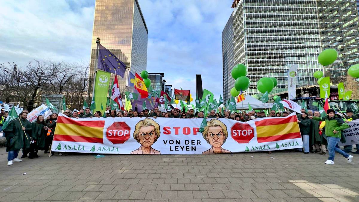 Masiva protesta del campo en Bruselas contra la nueva PAC y el acuerdo con Mercosur
