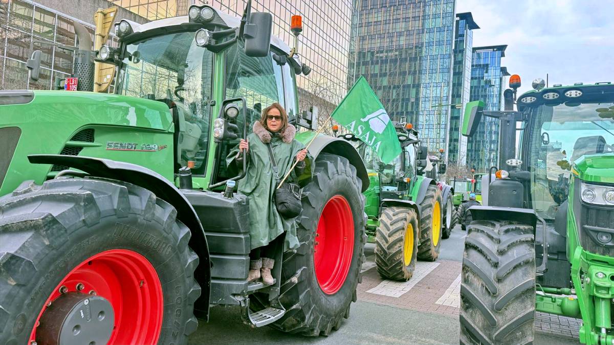 Masiva protesta del campo en Bruselas contra la nueva PAC y el acuerdo con Mercosur
