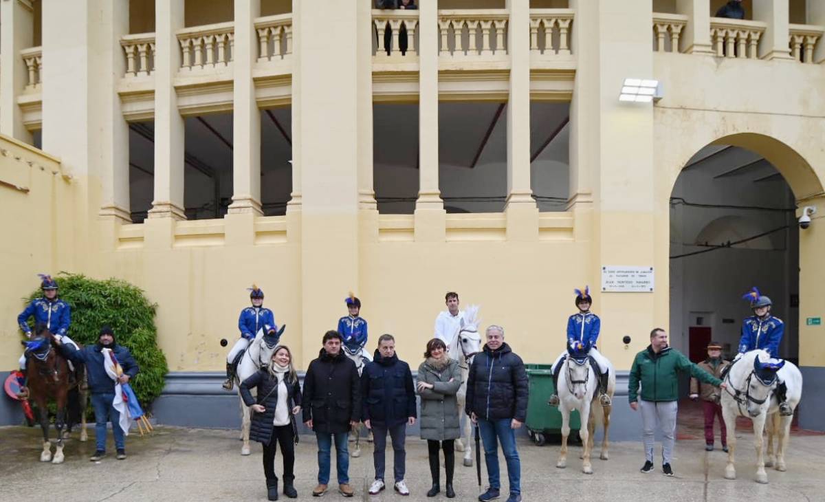 Más de 50.000 personas disfrutan de la Cabalgata de Reyes en Albacete pese al frío y la lluvia