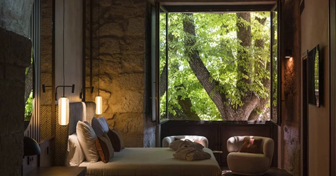 El hotel de Brihuega que transporta al siglo XVIII: de antigua fábrica de paños a experiencia de lujo