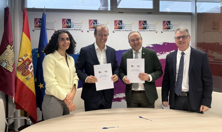Impulso a los polígonos industriales y la seguridad vial en C-LM tras dos convenios firmados por la FEMP