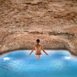 Un baño a 33 grados y bajo tierra: la cueva termal que esconde un pueblo de Cuenca