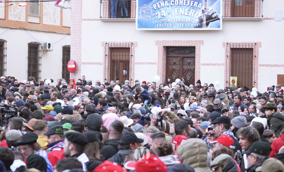 Villarta estalla en devoción: más de 100.000 cohetes celebran unas Paces históricas