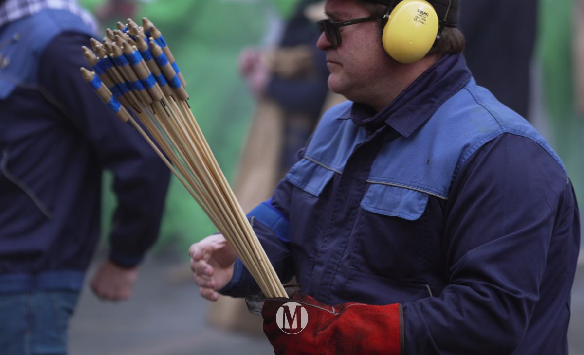 Villarta estalla en devoción: más de 100.000 cohetes celebran unas Paces históricas