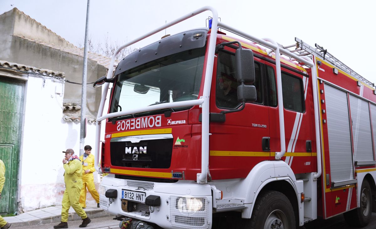 Villarta estalla en devoción: más de 100.000 cohetes celebran unas Paces históricas