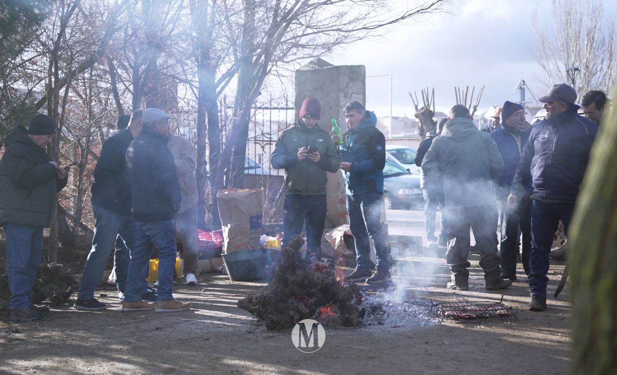 Villarta estalla en devoción: más de 100.000 cohetes celebran unas Paces históricas