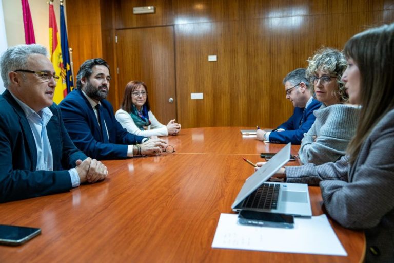 Núñez insiste en recuperar la carrera sanitaria en C-LM