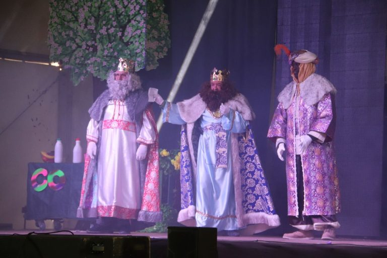 Todo listo para la llegada de los Reyes Magos en Manzanares, que dejarán 1.500 kilos de caramelos