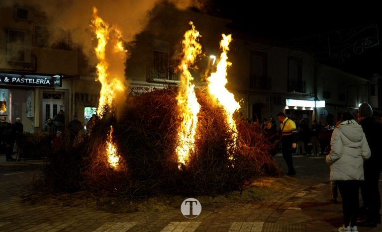 San Antón se celebra a lo grande con hogueras y música en Argamasilla de Alba