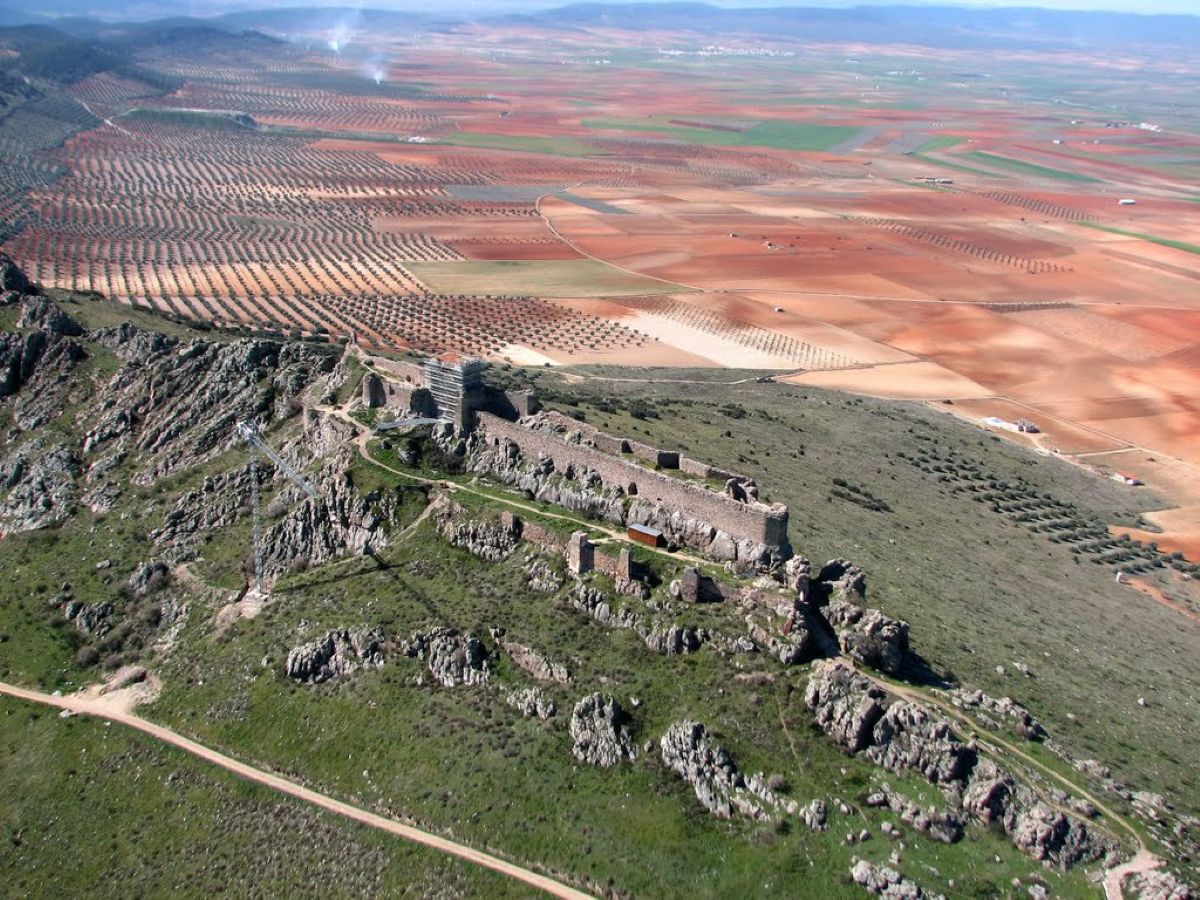 Ser piloto por un día sin salir de C-LM: la experiencia de sobrevolar Toledo