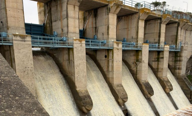 ASAJA exige explicaciones urgentes por el desembalse en la presa de la Vega del Jabalón
