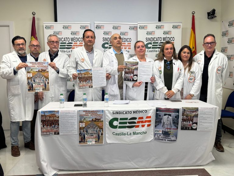 El Sindicato Médico cifra en un 75 % el seguimiento de la huelga y amenaza con intensificar las protestas