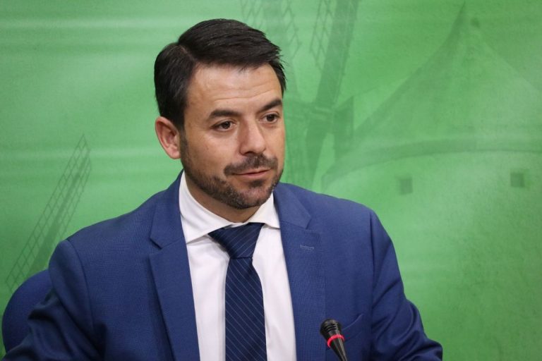 Vox exige al Sescam datos sobre el coste sanitario de inmigrantes irregulares en C-LM