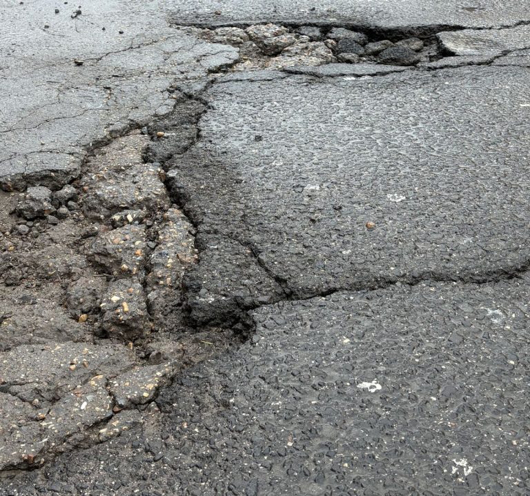 Bolaños activa un plan de choque para reparar baches y mejorar el estado de sus calles