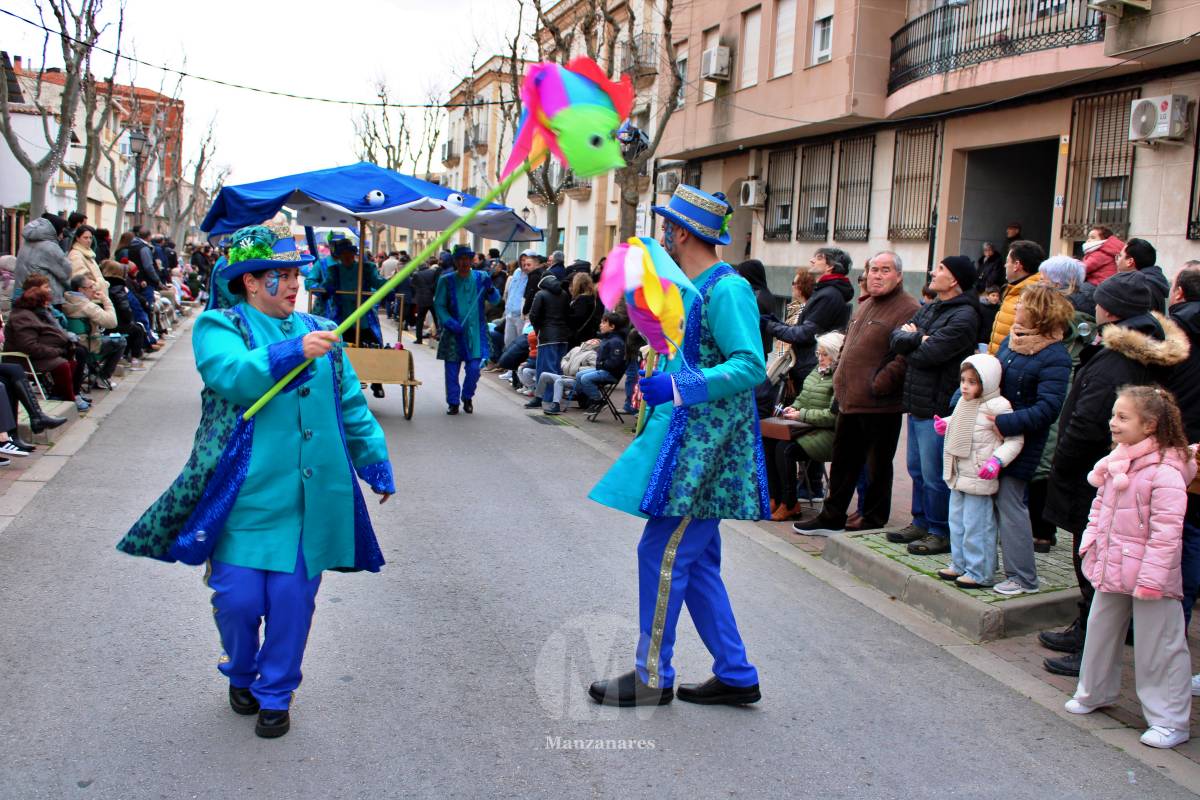 Los Perchas y La Unión ganan el XXXIV Concurso Regional de Comparsas y Carrozas de Manzanares