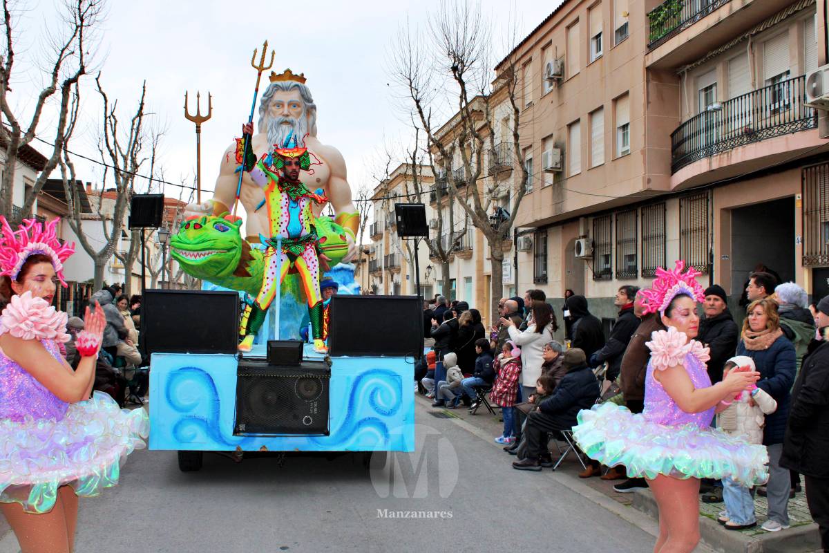 Los Perchas y La Unión ganan el XXXIV Concurso Regional de Comparsas y Carrozas de Manzanares
