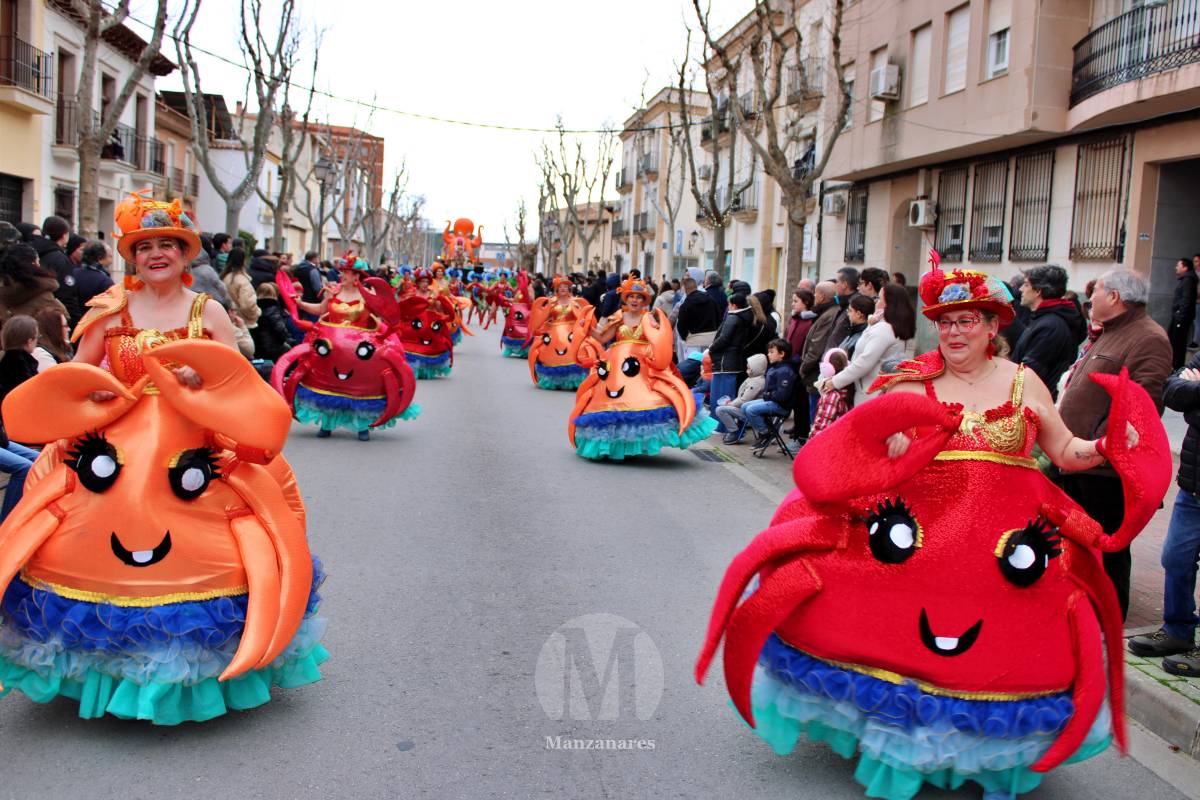 Los Perchas y La Unión ganan el XXXIV Concurso Regional de Comparsas y Carrozas de Manzanares