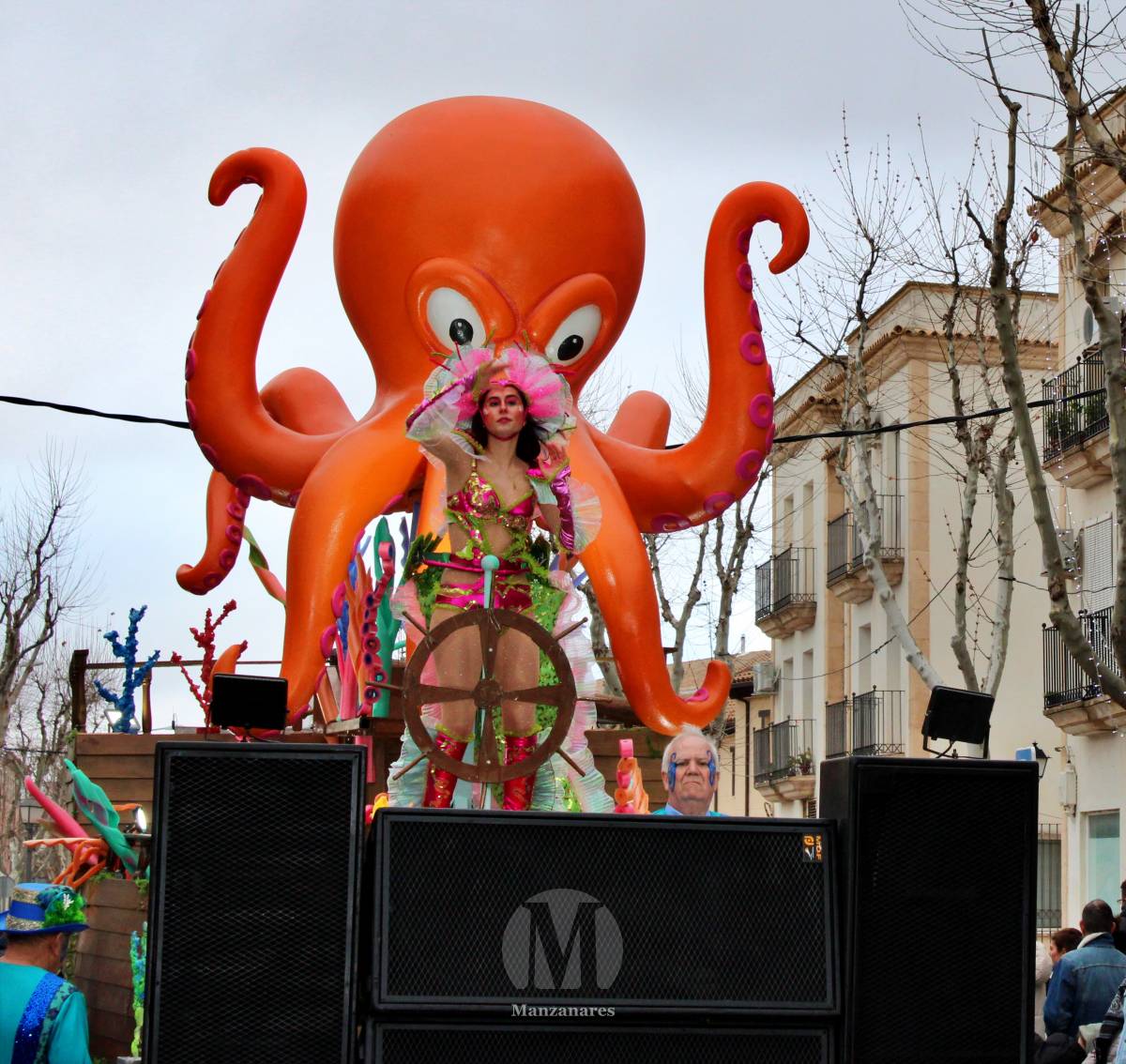 Los Perchas y La Unión ganan el XXXIV Concurso Regional de Comparsas y Carrozas de Manzanares