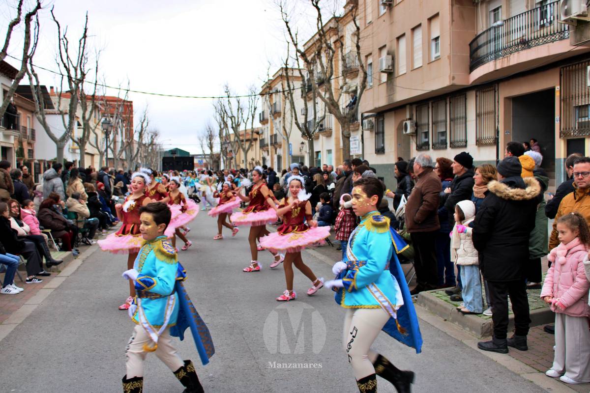 Los Perchas y La Unión ganan el XXXIV Concurso Regional de Comparsas y Carrozas de Manzanares