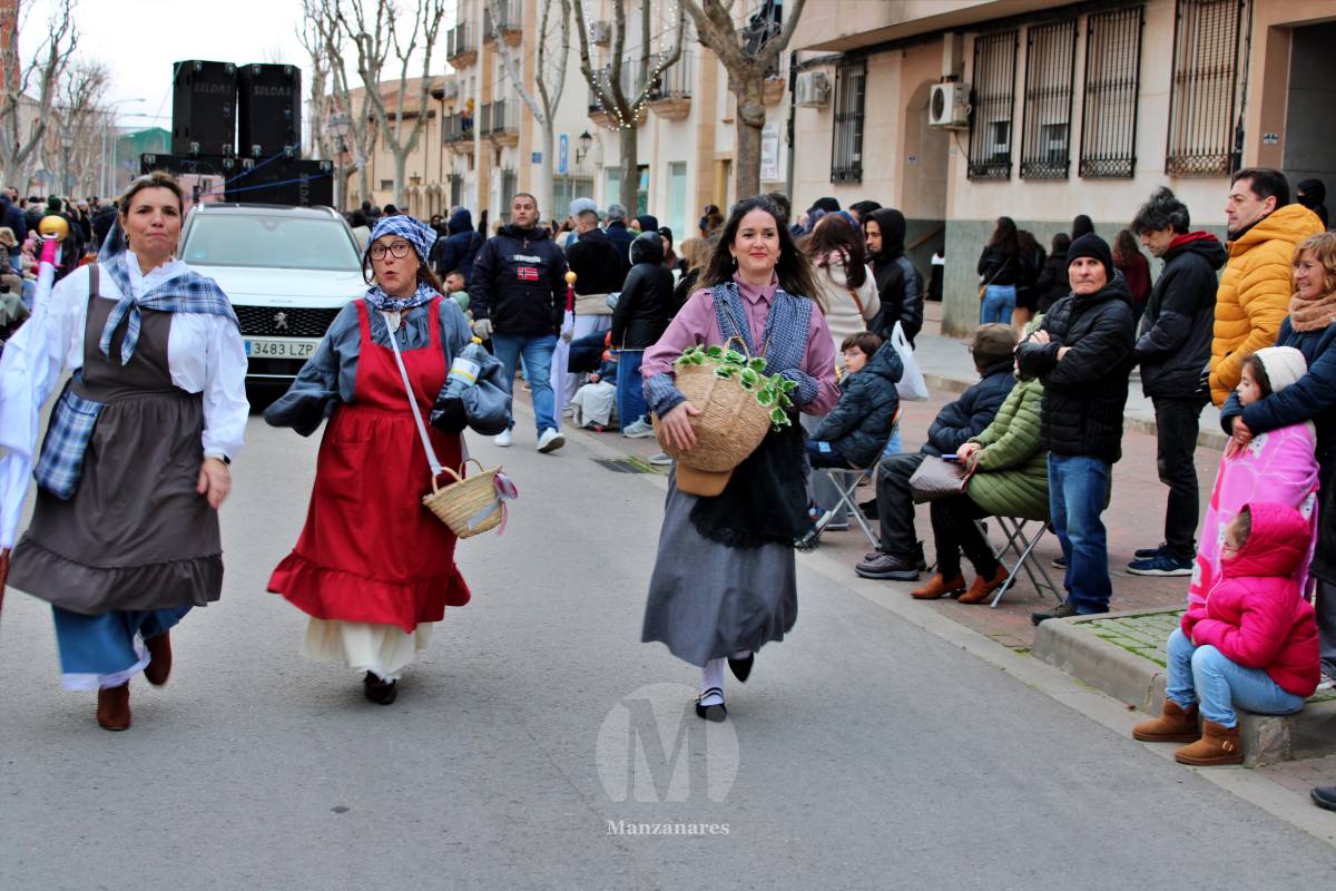 Los Perchas y La Unión ganan el XXXIV Concurso Regional de Comparsas y Carrozas de Manzanares
