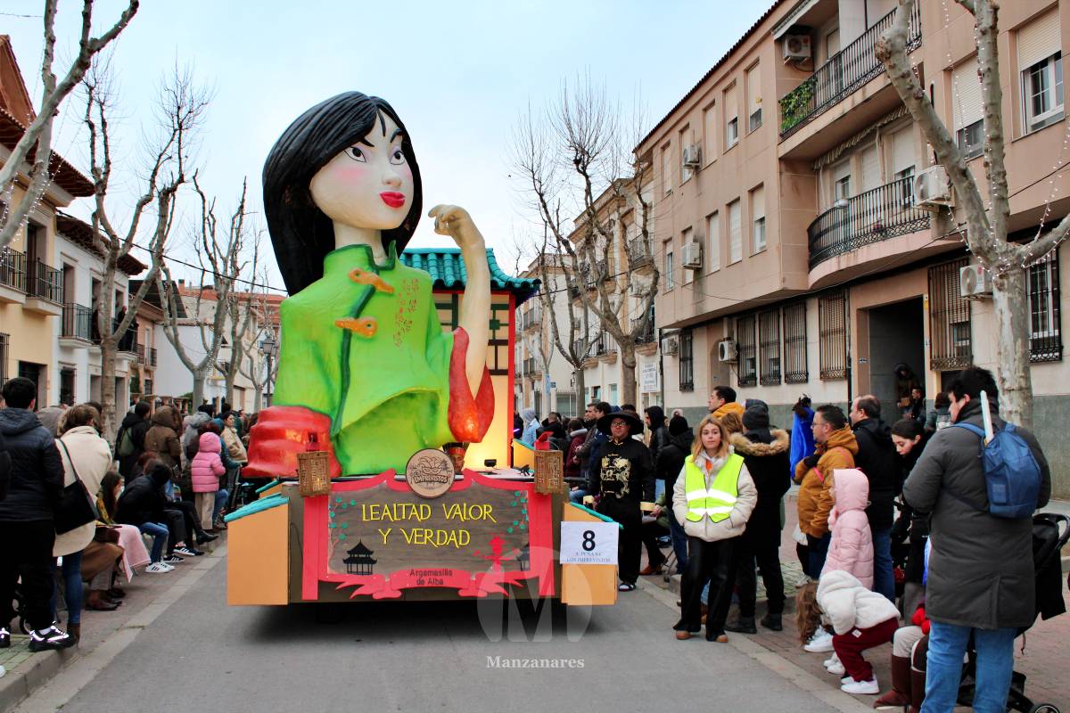 Los Perchas y La Unión ganan el XXXIV Concurso Regional de Comparsas y Carrozas de Manzanares