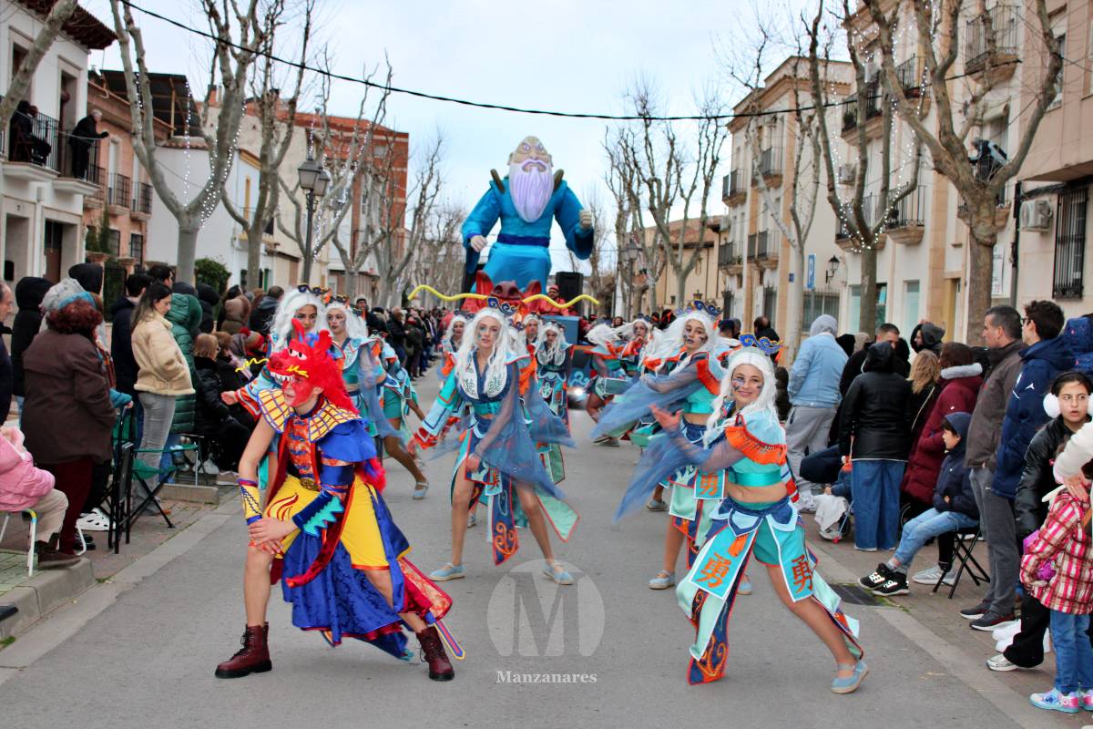 Los Perchas y La Unión ganan el XXXIV Concurso Regional de Comparsas y Carrozas de Manzanares