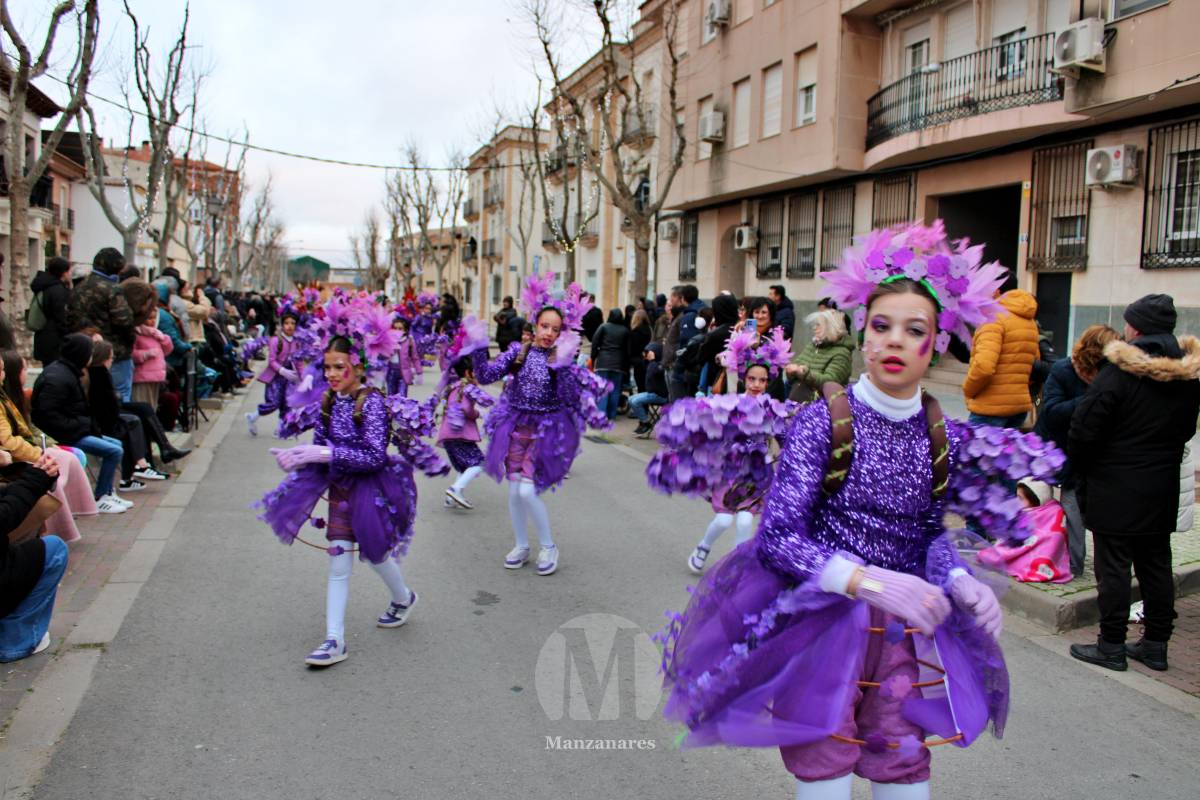 Los Perchas y La Unión ganan el XXXIV Concurso Regional de Comparsas y Carrozas de Manzanares