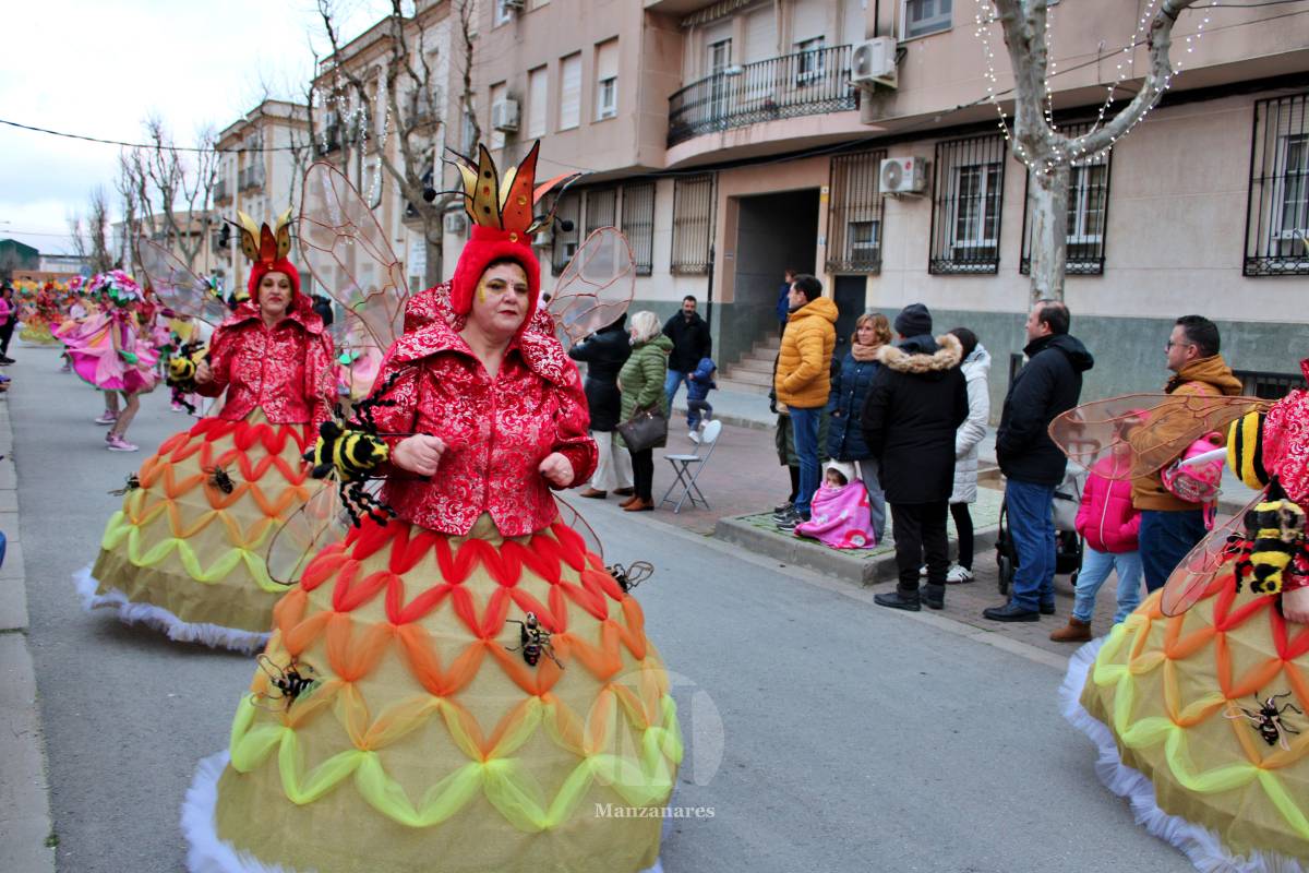 Los Perchas y La Unión ganan el XXXIV Concurso Regional de Comparsas y Carrozas de Manzanares