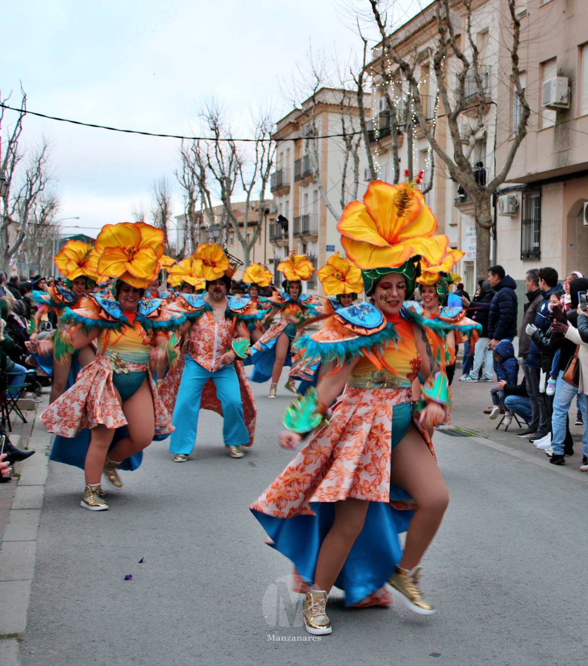 Los Perchas y La Unión ganan el XXXIV Concurso Regional de Comparsas y Carrozas de Manzanares
