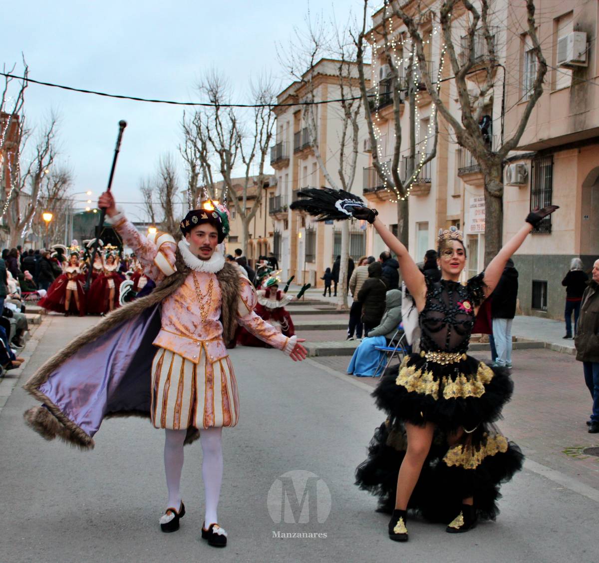 Los Perchas y La Unión ganan el XXXIV Concurso Regional de Comparsas y Carrozas de Manzanares