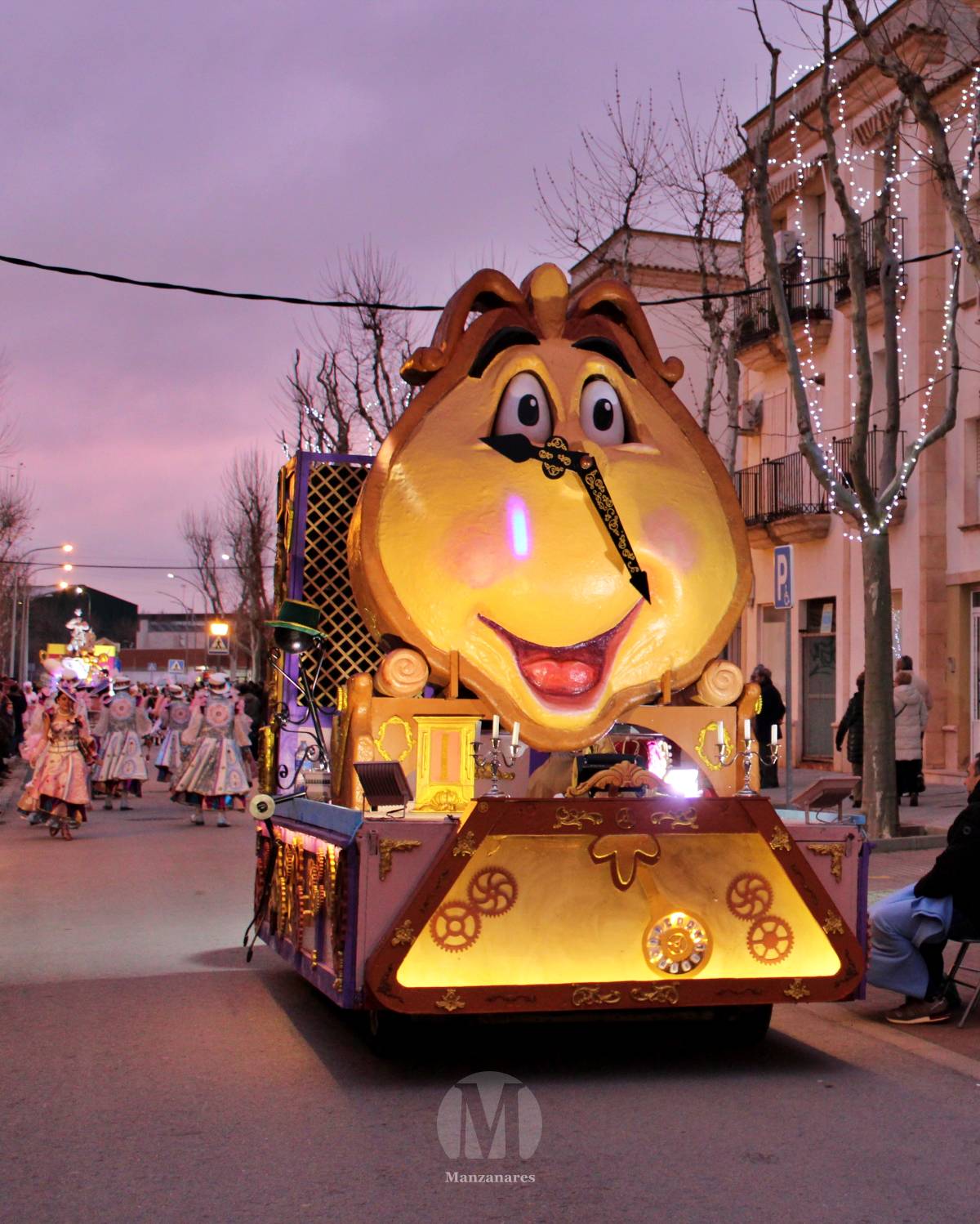 Los Perchas y La Unión ganan el XXXIV Concurso Regional de Comparsas y Carrozas de Manzanares