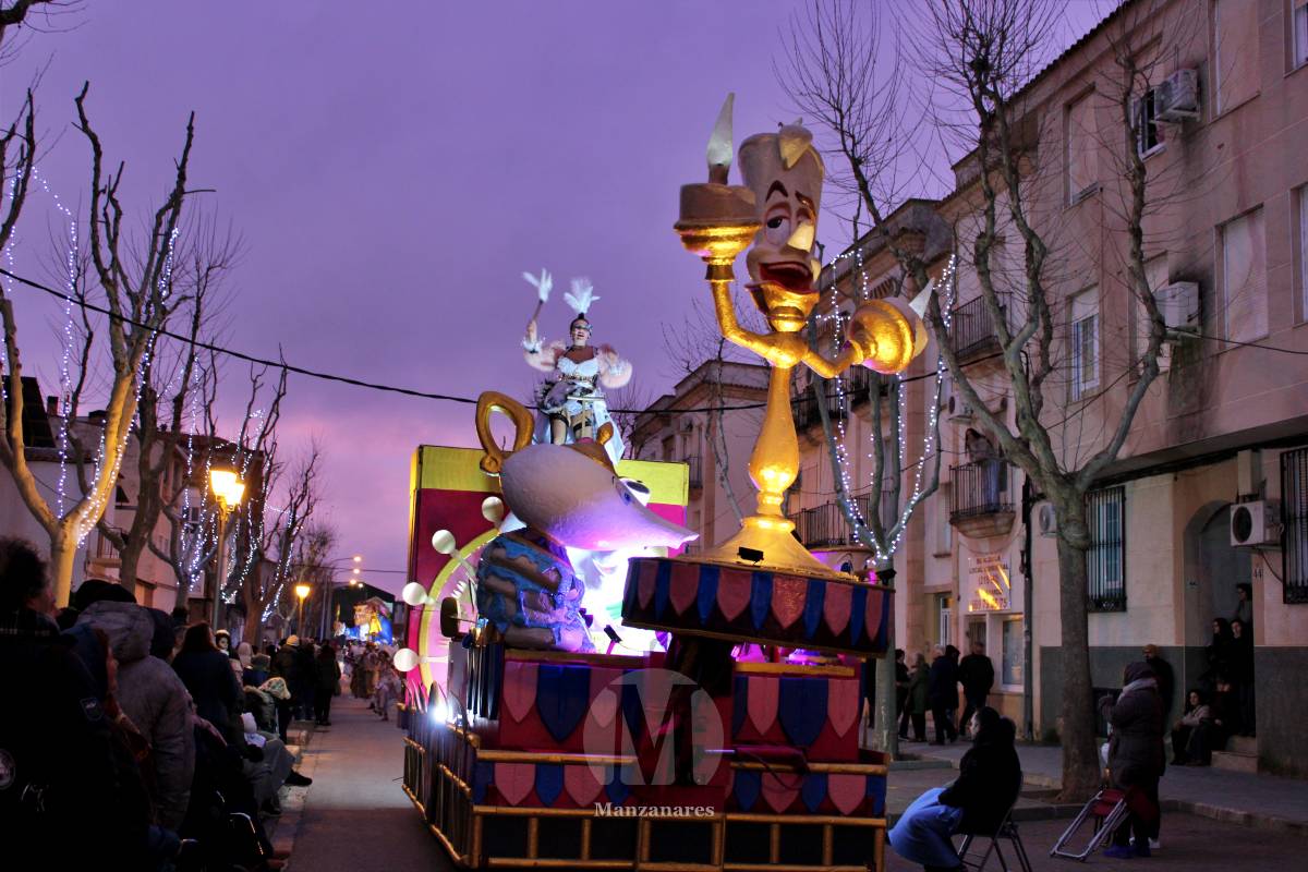 Los Perchas y La Unión ganan el XXXIV Concurso Regional de Comparsas y Carrozas de Manzanares